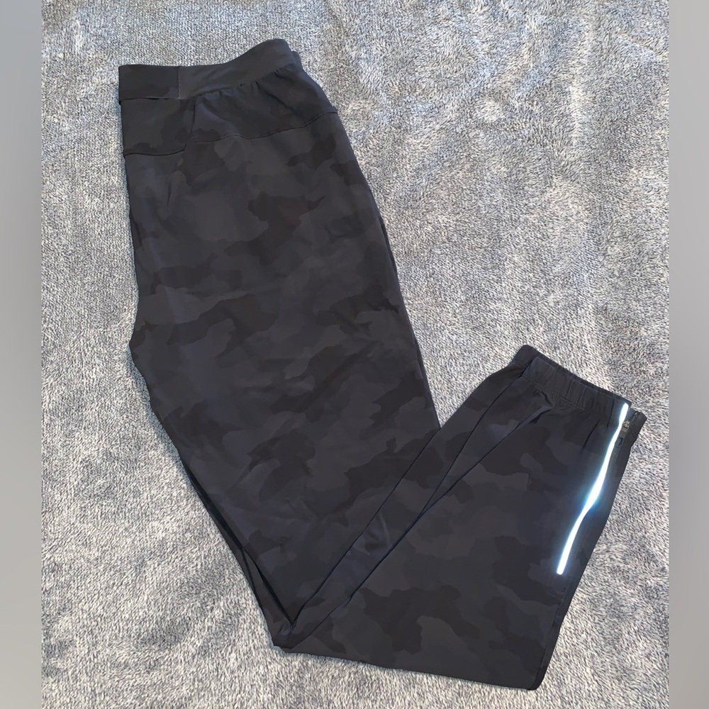 Lululemon Black Camo Surge Jogger (Regular Length)